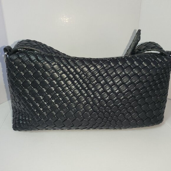 Crossbody Leather woven purse detachable strap lined inside pockets - Picture 1 of 12